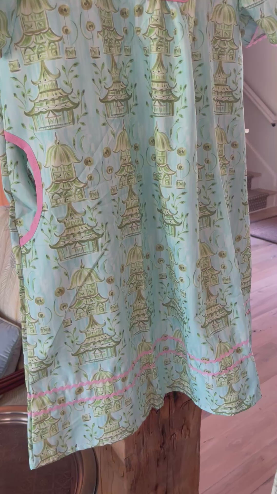 Bleen (Blue/Green) Pagoda Short Moo Moo 2026